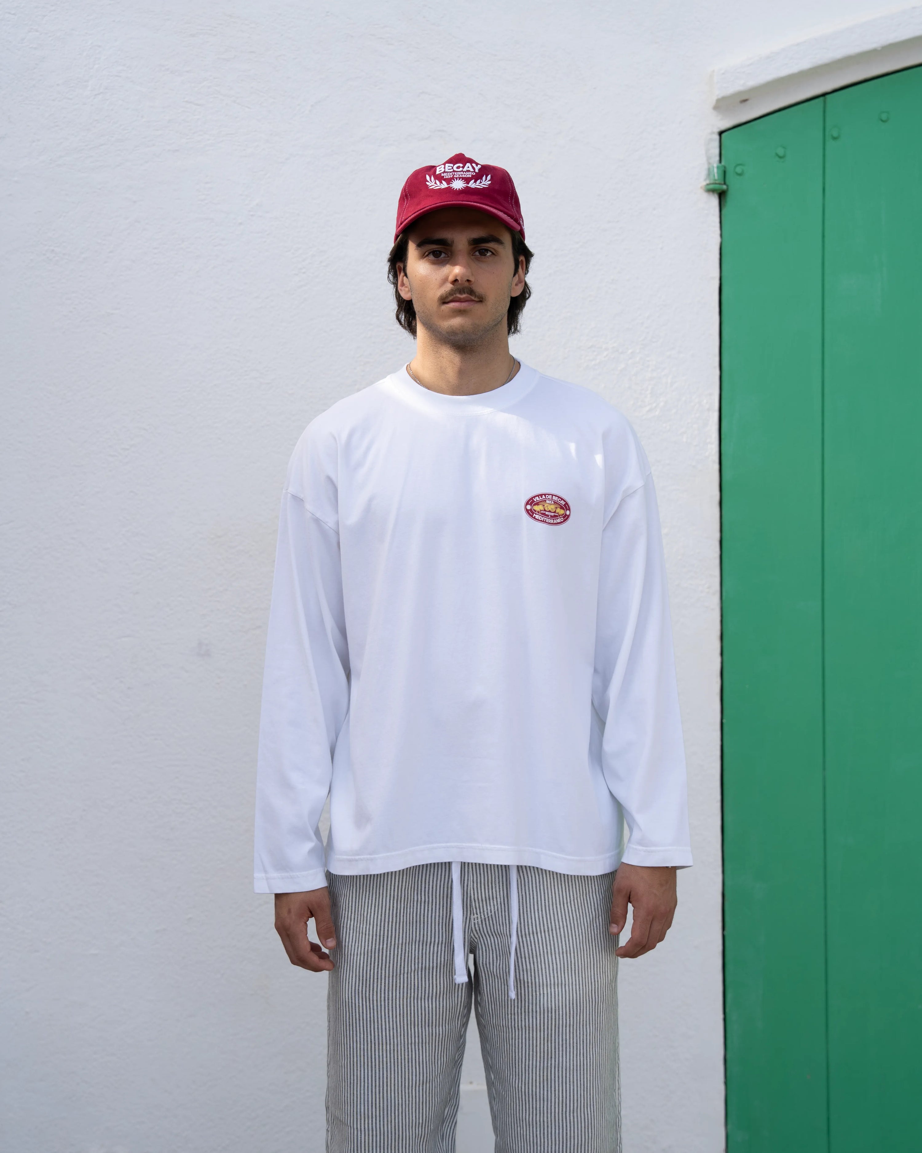 Hotel Longsleeve White & Red
