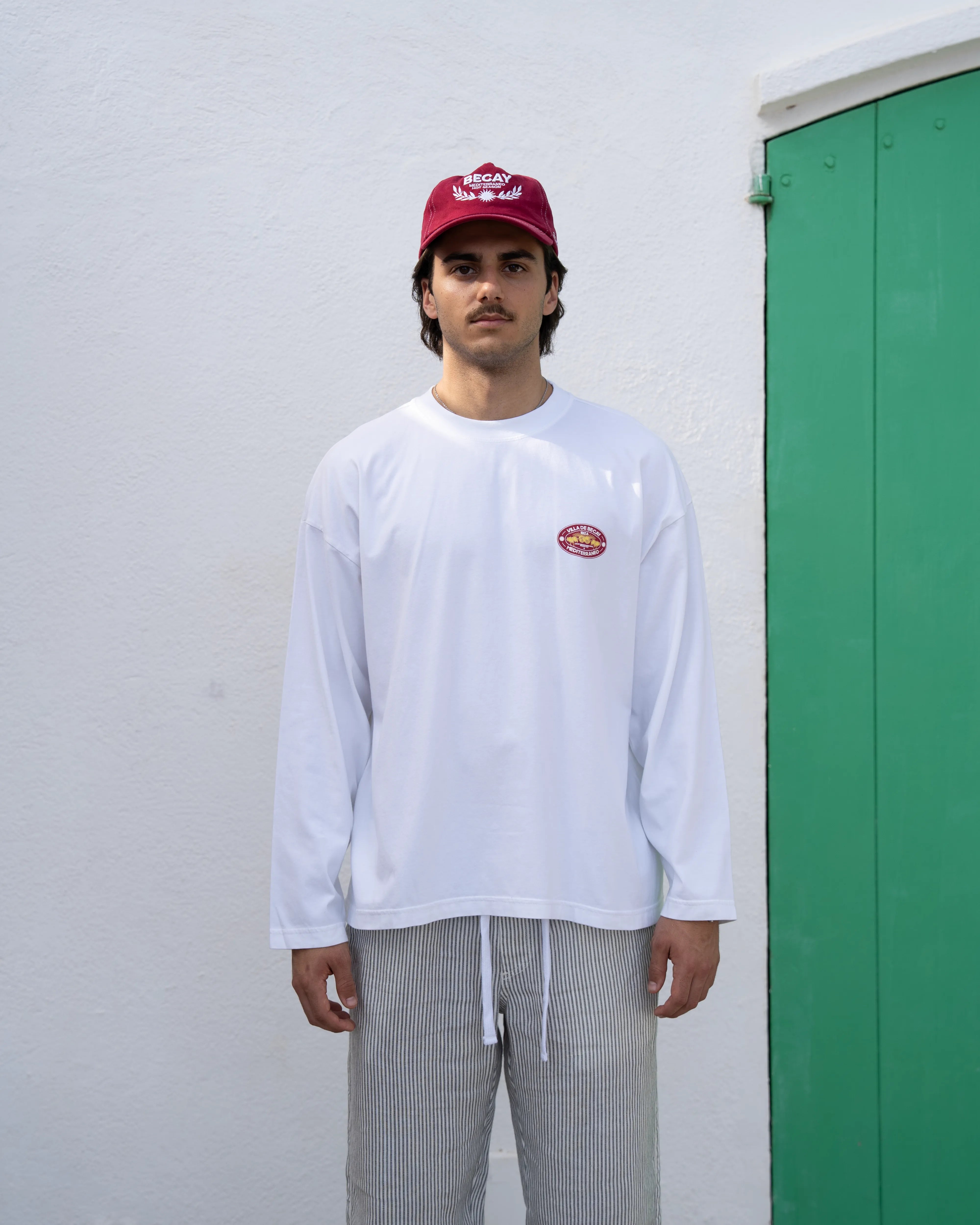 Hotel Longsleeve White & Red