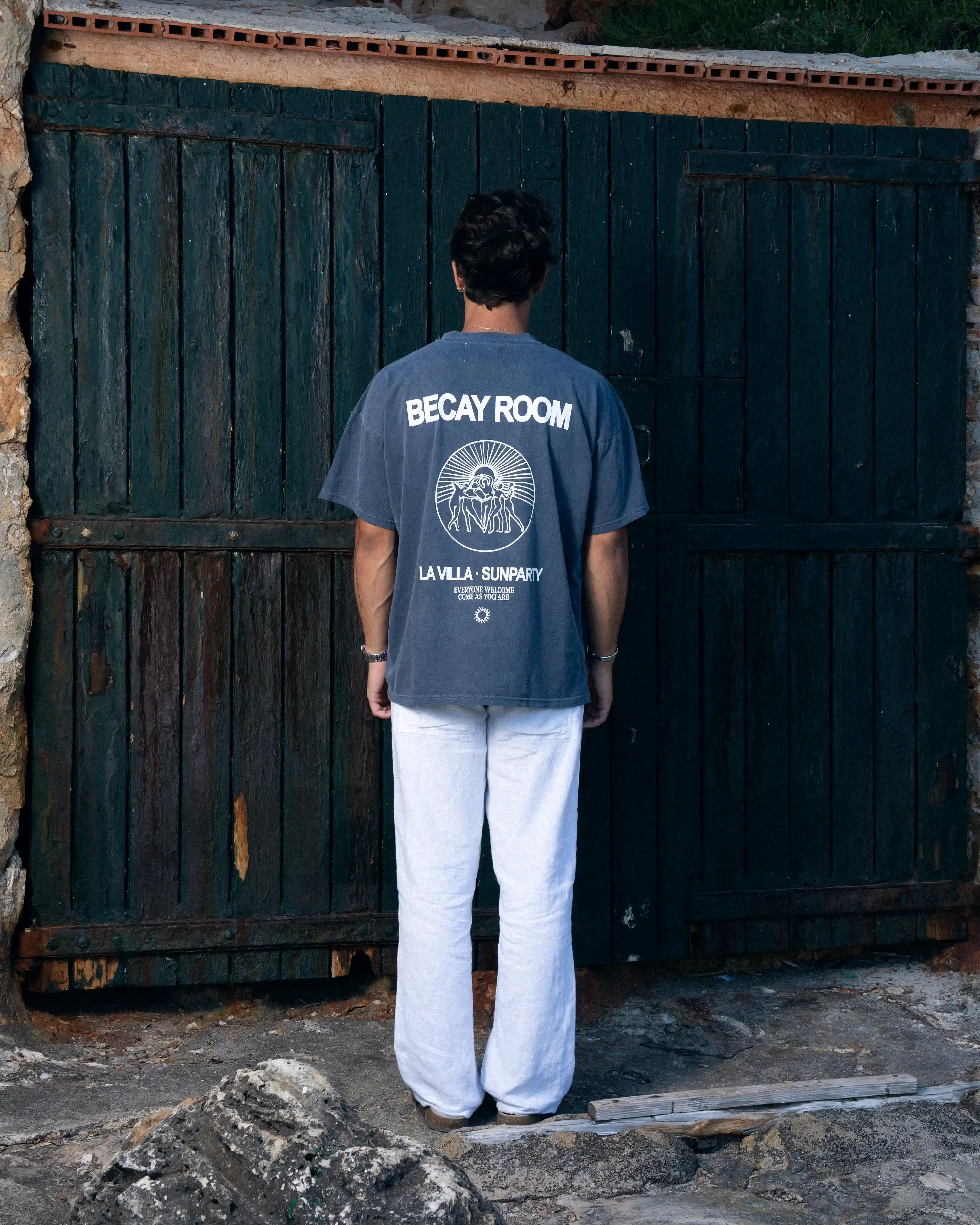 Villa Blue T-Shirt