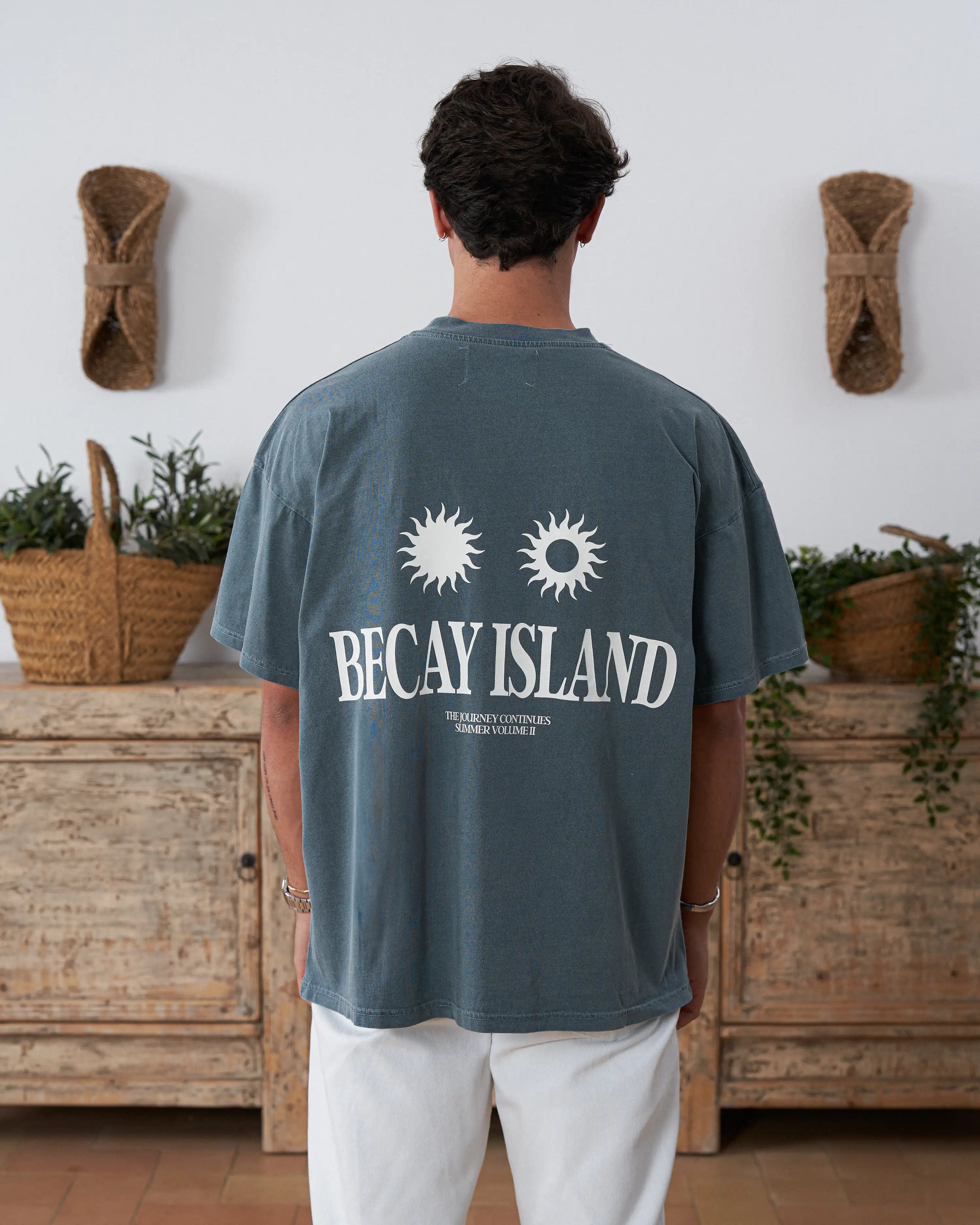 Island T-Shirt