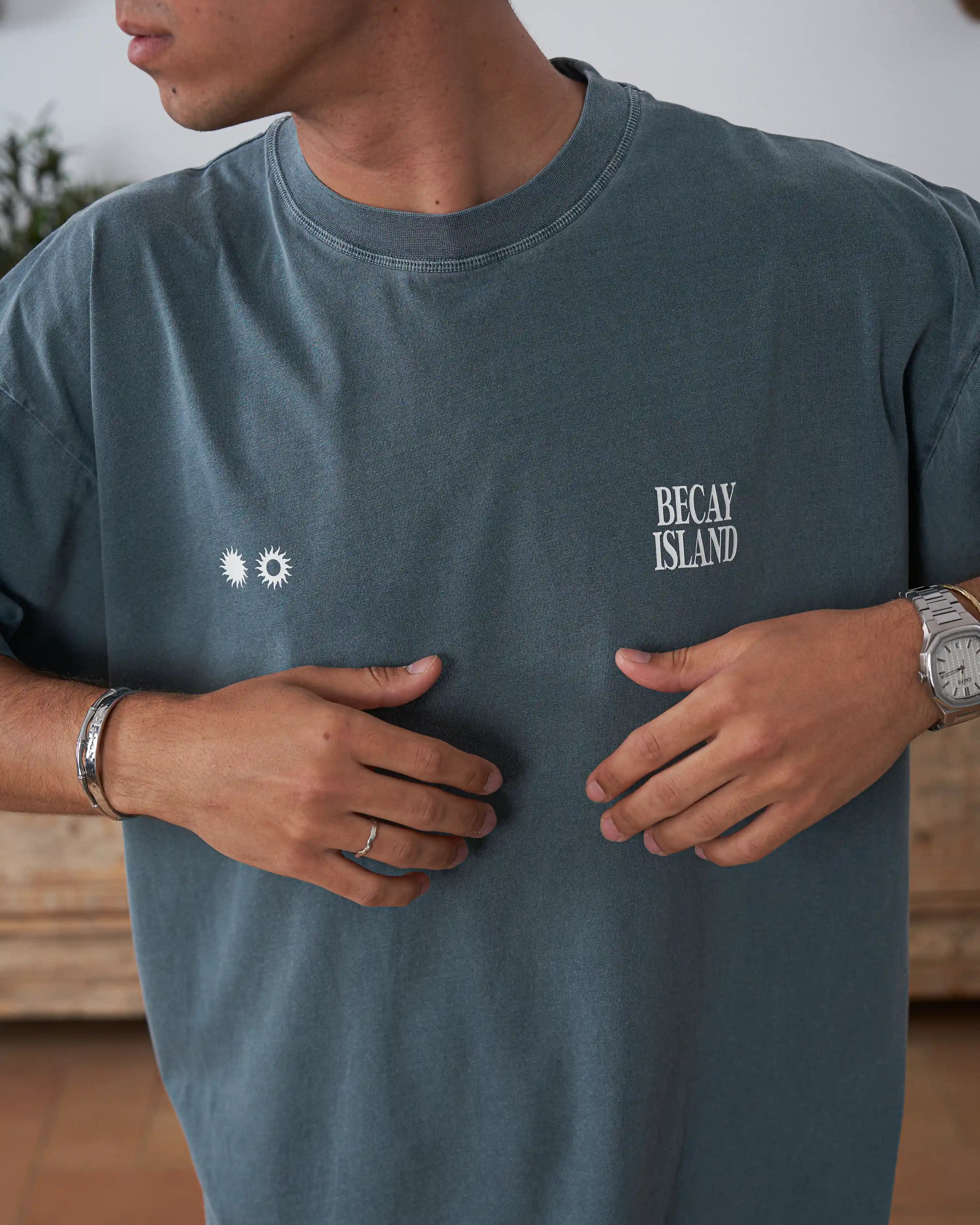 Island T-Shirt
